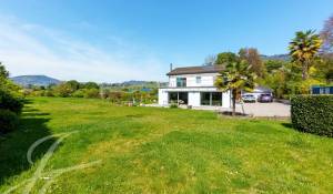 Venda Villa Montreux