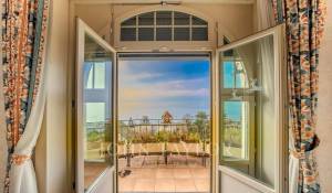 Venda Villa Montreux