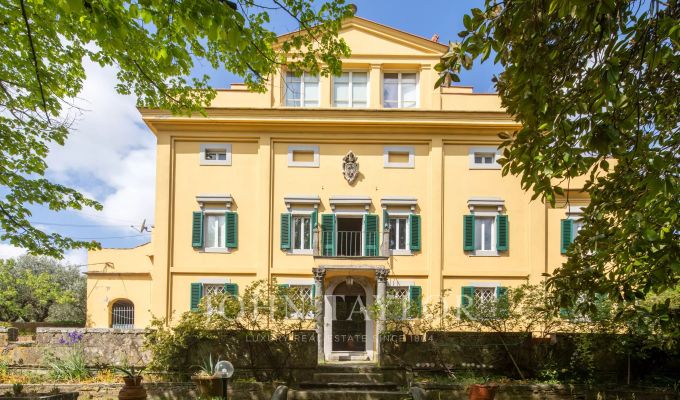 Venda Villa Pisa