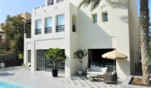 Venda Villa The Lakes