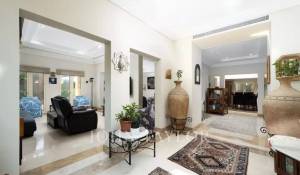 Venda Villa The Lakes